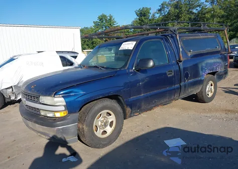 2000 Chevrolet Silverado 1500 C1500 z USA, uszkodzony, nr VIN 1GCEC14V9YE417169